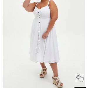 WHITE WOVEN BUTTON FRONT MIDI DRESS TORRID SIZE 2